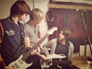 trying to load News/img40.jpg ....